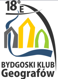 Logo Bydgoskiego Klubu Geografów - stylizowane spichrze, linia rzeki i 18 południk.