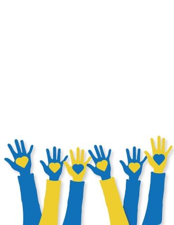 Podniesione do góry ręce ludzi w kolorach flagi Ukrainy: na kolorowych dłoniach żółte lub niebieskie serca.