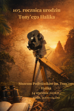 Plakat w kolorach sepii z nazwą wydarzenia, stara kamera na tle mapy, obok lornetka oraz notatnik i lina.