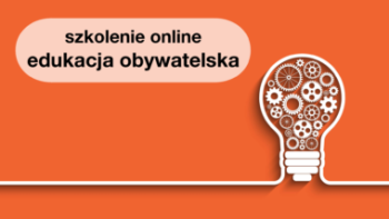Pomarańczowa grafika szkolenie online z motywem żarówki wypełnionej mechanizmem z kółek zębatych.