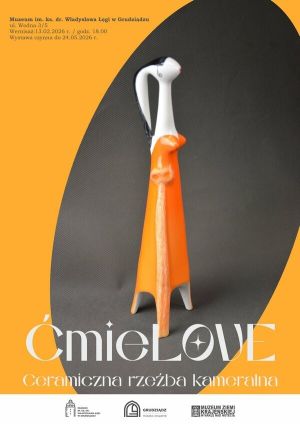 Rzeźba - figurka ceramiczna z informacją o wystawie.