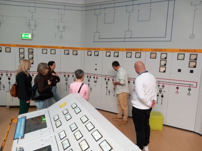 Uczestnicy wizyty podczas zwiedzania