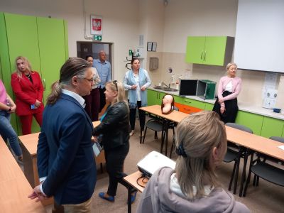 Uczestnicy wizyty podczas zwiedzania