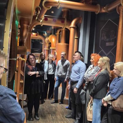 Uczestnicy wizyty podczas wizyty w centrum energetycznym