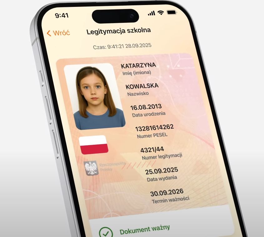 Cyfrowa legitymacja szkolna na ekranie smartfona.