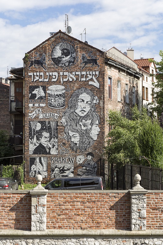 Mural na jednej z kamienic krakowskiego Kazimierza upamiętnia rodzinę Bosaków, fot. Marcin Czechowicz