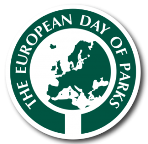 Kontur Europy w logo Europejskiego Dnia Parków Narodowych - wersja angielska - The European Day of Park.